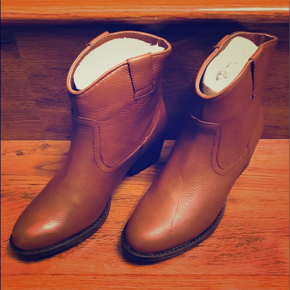 Kenneth Cole Hot Step Toffee Leather Boots 6